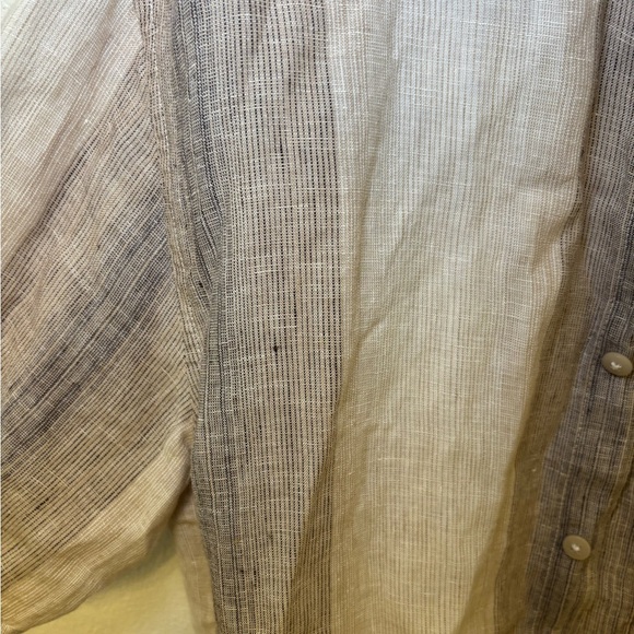 Men's linen Striped Casual Shirt - Picture 3 of 4